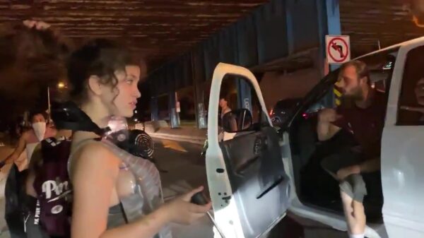 In discussie gaan met BLM-demonstranten in Kenosha is compleet zinloos