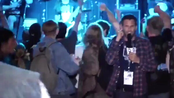 Verslaggeven is knap lastig in een moshpit