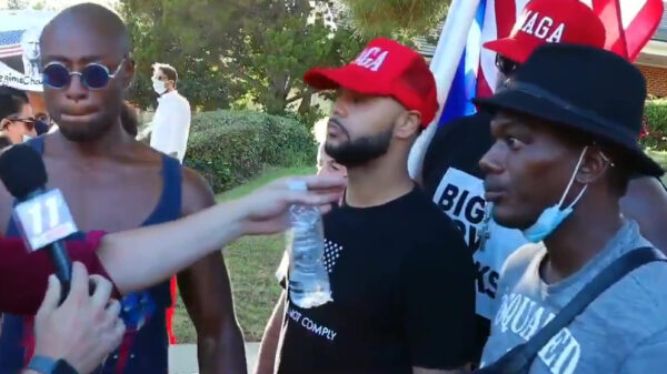 Het bewijs dat niet alle Trump-supporters blanke redneck-tokkies zijn