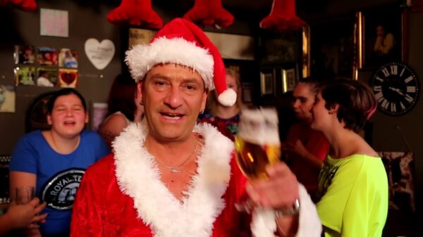 De muzikale monsterhit van de week: Martino: Kerstmis in de Zomer