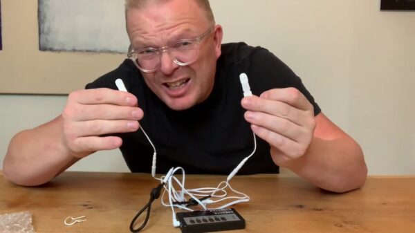 Een rondje rare producten reviewen met Jan Roos