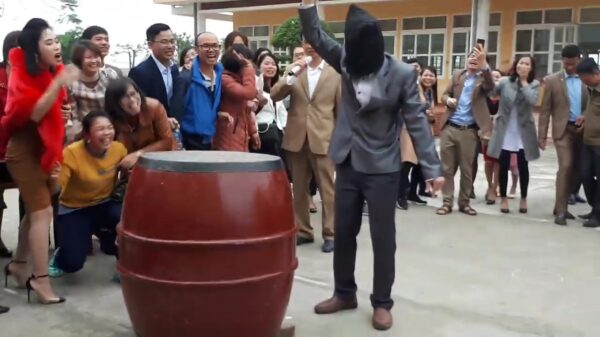 Pechvogel kan kinderen krijgen wel vergeten na misser met knuppel