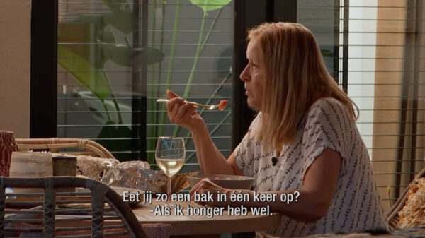 Lang Leve de Liefde: "Eet jij zo'n bak in één keer op?"