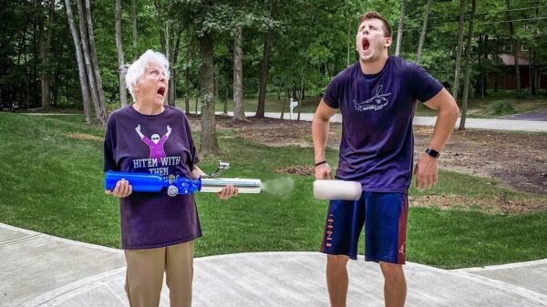 Lijpe oma blijkt over een buitengewoon goed balgevoel te beschikken