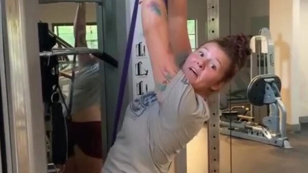 Trainen met elastiek blijft gevaarlijk voor je edele delen