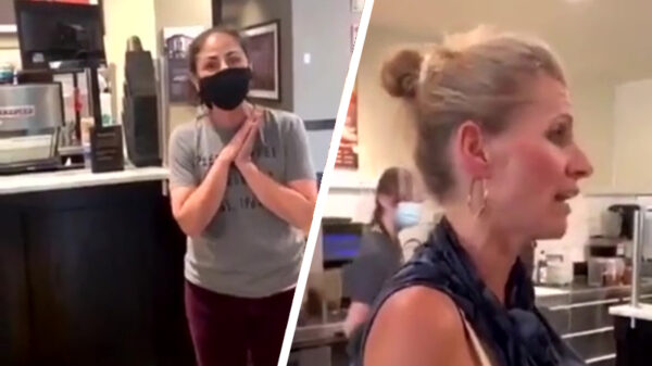 Meewerkende barista neemt het op tegen een kudde wilde Karens