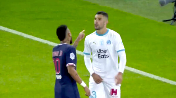 Neymar in klassieker met rood van veld gestuurd na 'slaan' van tegenstander