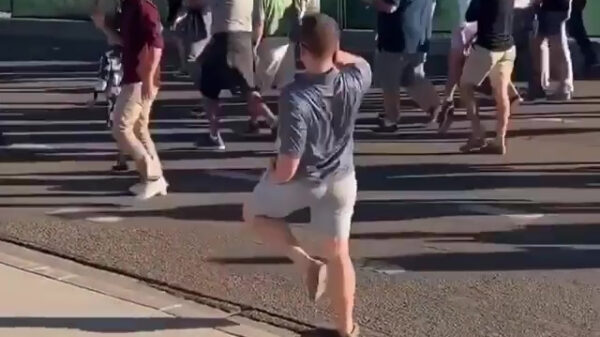 "Nee mam, het duurt nog even voordat ik thuis ben"