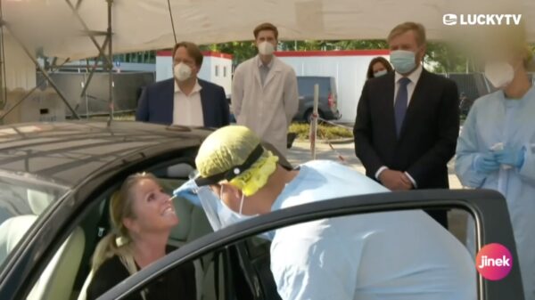 LuckyTV: Willy & Maxima gingen snel even naar een corona testlocatie