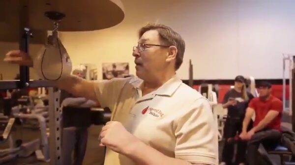 Deze speedbagger blijkt ook een aardig potje te kunnen drummen